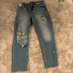 High wasted ripped jeans